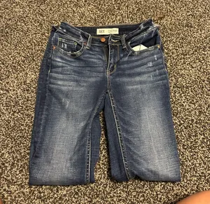Buckle Jeans thumbnail 1