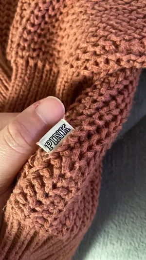 PINK Secret Victoria's Sweater thumbnail 2