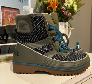 Sorel Boots thumbnail 1