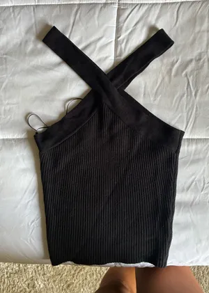 House of Harlow knit cross front top thumbnail 1