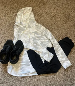 DSG Sweatshirt White Size XL thumbnail 1