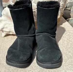 Ugg Marciela Boots Black Suede Shearling Mid Calf Size 9 thumbnail 4