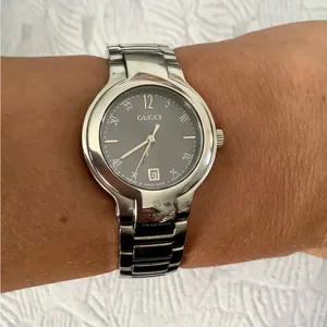 Ladies Gucci stainless steel watch🌹🌹 thumbnail 3