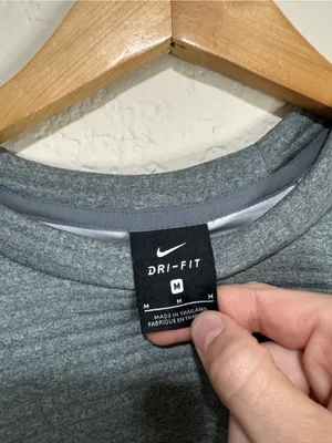 Nike Dri-FIT Heather Gray Ribbed Crewneck Sweatshirt "JUST" Hem Size Medium thumbnail 4