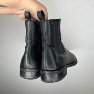 Thursday Boot Co Duchess Black Leather Chelsea Ankle Boots Womens 11 thumbnail 4