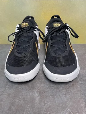 Nike Team Hustle D 10 GS Black Metallic Gold White Women's Sneakers Size 7-7.5 thumbnail 5