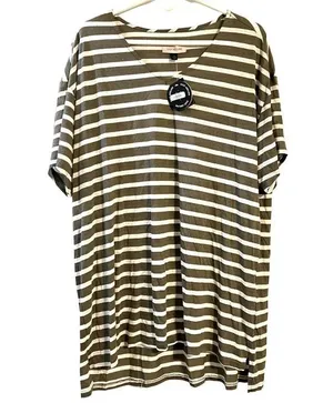 East Adeline Striped V-neck Tunic Top T-shirt Tee 2X Dia & Co Plus Size NWT New thumbnail 4