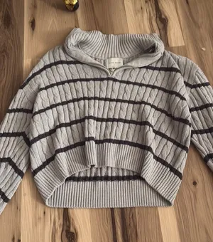 Marshall’s sweater  thumbnail 1