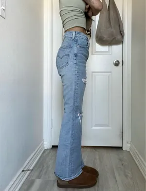 70s High Flare Levi’s Jeans thumbnail 6