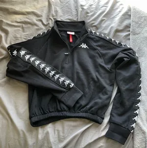 Kappa cropped sweatshirt (M) thumbnail 1