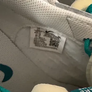 Nike Women’s Blazer Low ’77 Jumbo White Teal Green Leather Sneakers Size 11 thumbnail 8
