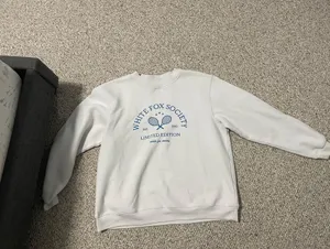 Crewneck thumbnail 2