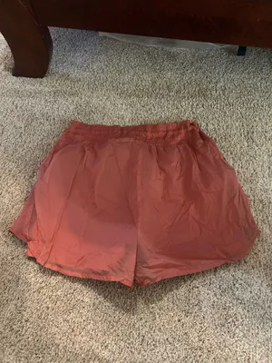 Old Navy Active Shorts thumbnail 4