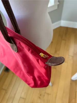 Vintage Classic Preppy Red Nylon Zippered Tote Bag w Brown Leather Handles thumbnail 8