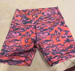 Lululemon Wunder Train High-Rise Biker Shorts thumbnail 1