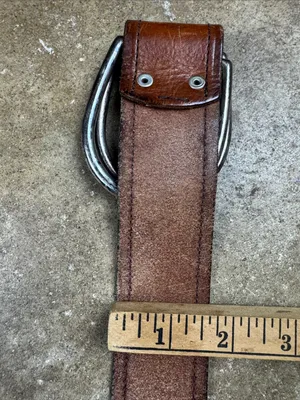 Classic Brown Leather Belt with Large Loop Buckles
Size: Medium thumbnail 11
