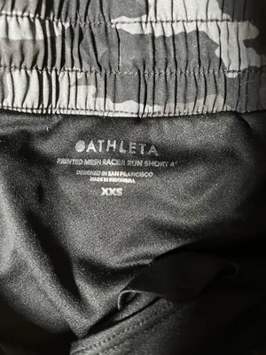 CAMO SHORTS. SIZE XXS thumbnail 3