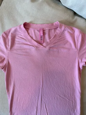 Skims V Neck Cropped Cotton Tee  thumbnail 2
