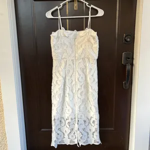 EUC BARDOT Lina Lace Shift Dress White Size 6 thumbnail 11