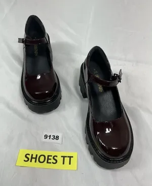 Womans Excellent Mary Jane Platform Chunky Heel Shoes Size 6 Burgandy thumbnail 1