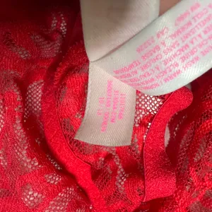 PINK Victoria's Secret Bralette Women's Floral Lace V-Neck Red Small‎ thumbnail 6