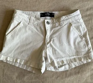 White Hollister Low-Rise Shorts 3” thumbnail 1