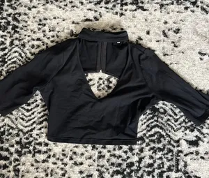 Going Out Top Black thumbnail 1