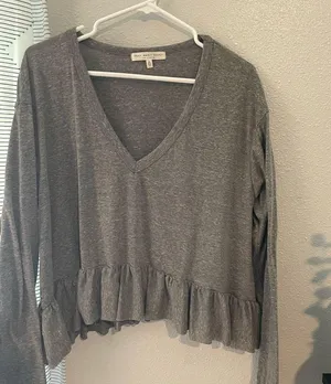 UO tee thumbnail 1
