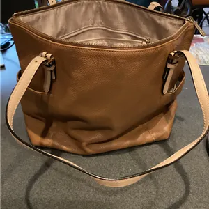 Michael Kors Tan Leather Shoulder Bag thumbnail 7