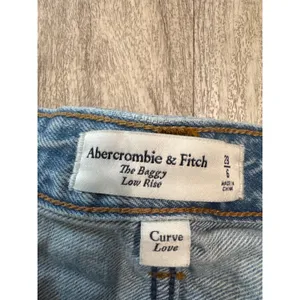 Abercrombie & Fitch Curve Love The Baggy Low Rise Distressed Denim Shorts 28 6 thumbnail 2