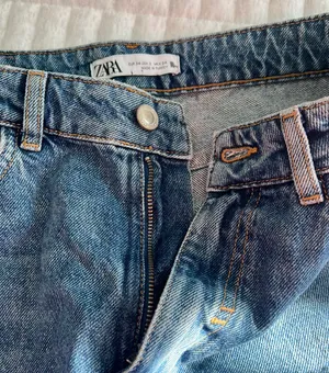 Boyfriend Jeans. Size 2 US thumbnail 8