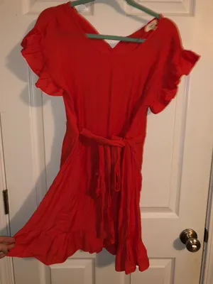 Red Dress thumbnail 4
