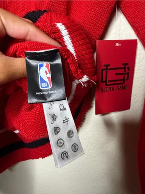 Ultra Game Women Chicago Bulls V-Neck Sweater S Red NBA Basketball Knit Pullover thumbnail 7