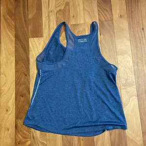 New balance running tank. Women’s size Medium. thumbnail 4