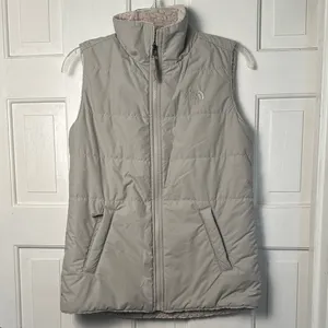 The North Face reversible women’s sherpa vest cream thumbnail 1