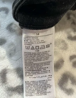 Old Navy Jeans thumbnail 4