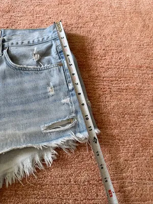 AGOLDE Women’s 29 Distressed Denim Cutoff Shorts Star Patch Button Fly thumbnail 2