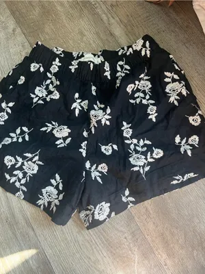 Abercrombie & Fitch Women's Black White linen‎ Embroidered Flower Shorts thumbnail 9