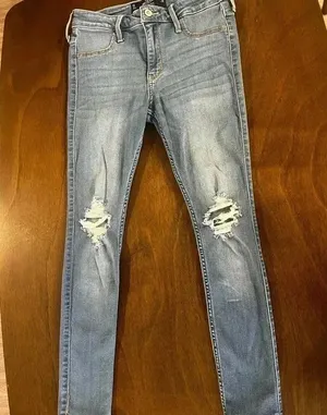 HOLLISTER ― 5 SHORT ― MID-RISE JEAN LEGGING Distressed Light Wash Jeans thumbnail 5