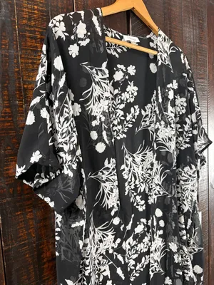 Calvin Klein Black White Floral Chiffon Cover-up Cardigan NWT 4 thumbnail 3