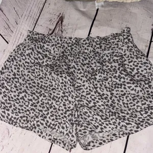 Aerie medium sleep short •see description below • thumbnail 13