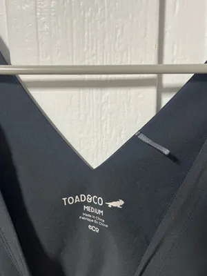 Toad & Co Liv Black Activewear Dress with cinched waist and pockets size m thumbnail 3