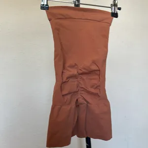 NWOT Skims Everyday Sculpt Mid Thigh Short‎ - Bronze Size S thumbnail 4