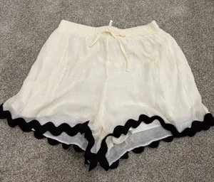 Francesca's Linen Shorts thumbnail 1