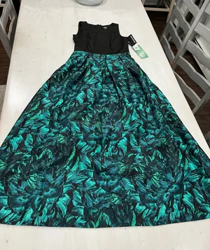 Melrose Social Green Black Leaf Pattern Gown Dress SBXQAYJ Size 10‎ NEW thumbnail 1