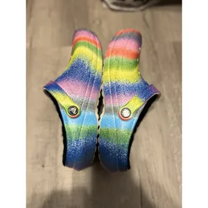 Crocs Classic Black Faux Fur Lined Tie‎ Dye Rainbow Clogs Shoes Slides M7 W9 thumbnail 3