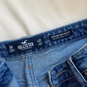 Ultra High Rise Mom Jeans thumbnail 2