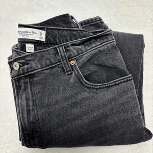 Abercrombie & Fitch Gray-Black Straight Leg Relax Fit High Rise Jeans‎ Size 28/6 thumbnail 10