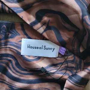 House of Sunny Mahogany Paradise Party Top thumbnail 8