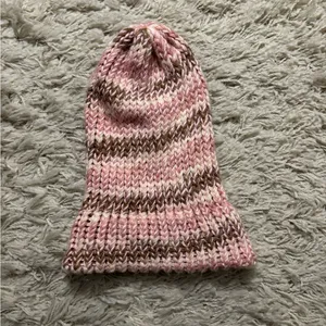 Women’s Cozy Soft Pink Knit Beanie thumbnail 4